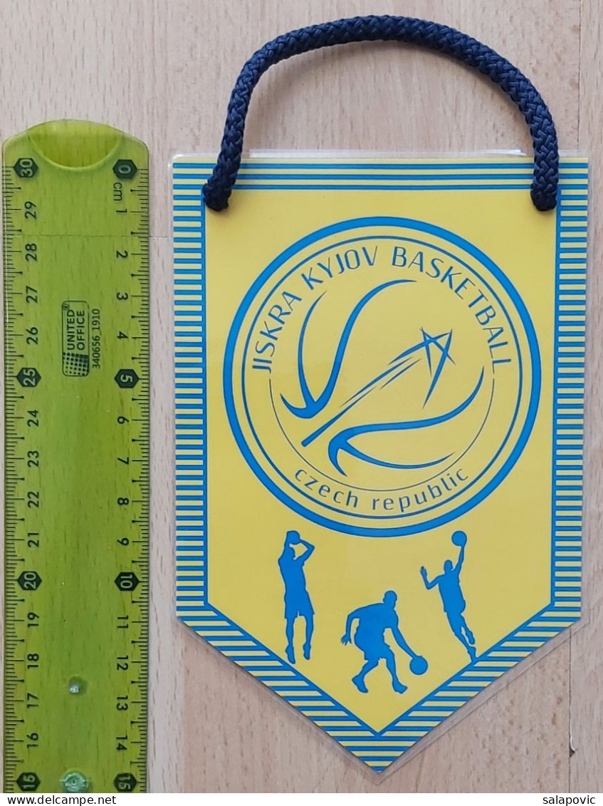 Jiskra Kyjov Basketball Club Czech Republic PENNANT, SPORTS FLAG ZS 3/12 - Bekleidung, Souvenirs Und Sonstige