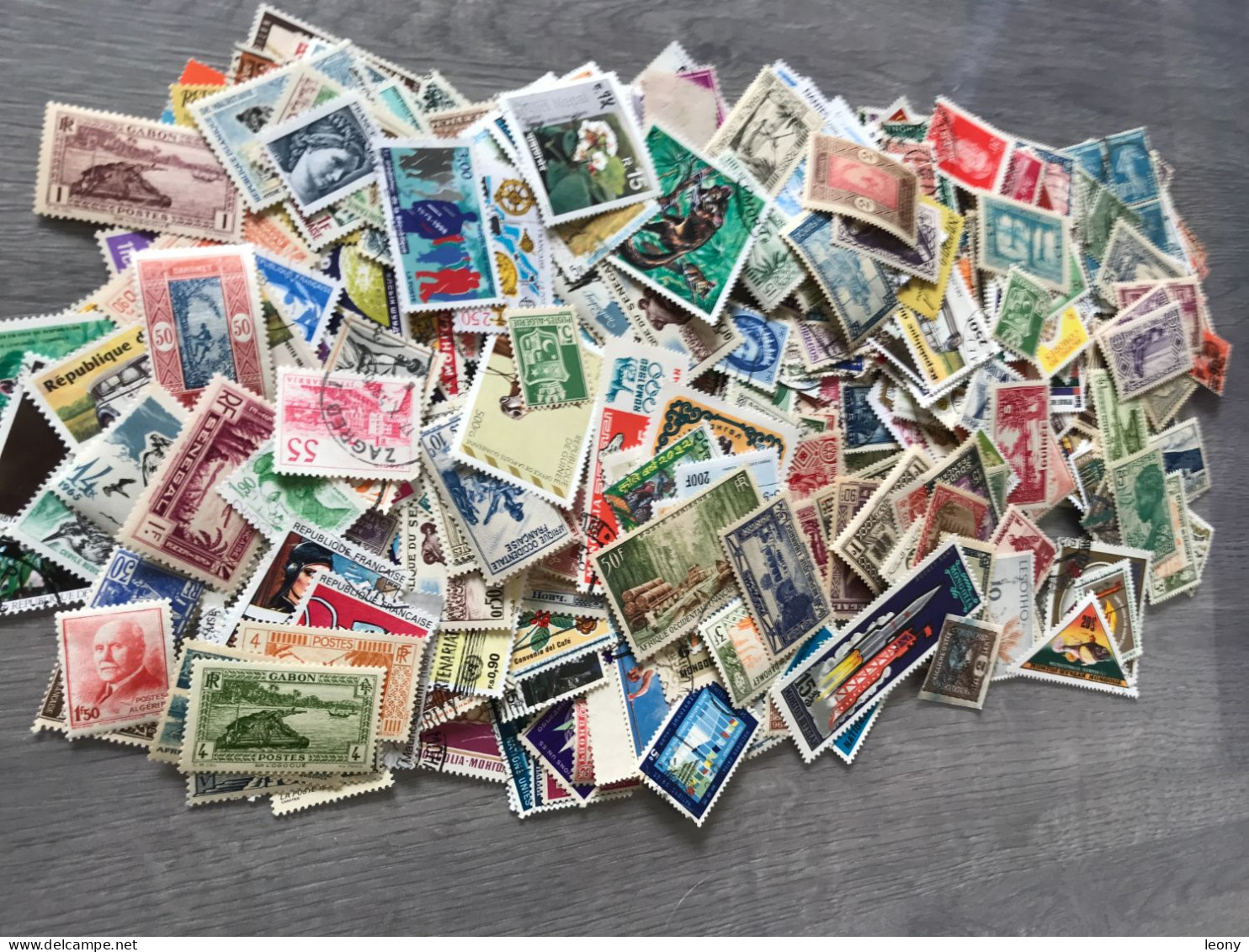 LOT  De  1000   TIMBRES De   DIVERS PAYS   ... Sur Les PLAQUETTES Les TIMBRES Sont NEUFS** - Lots & Kiloware (min. 1000 Stück)