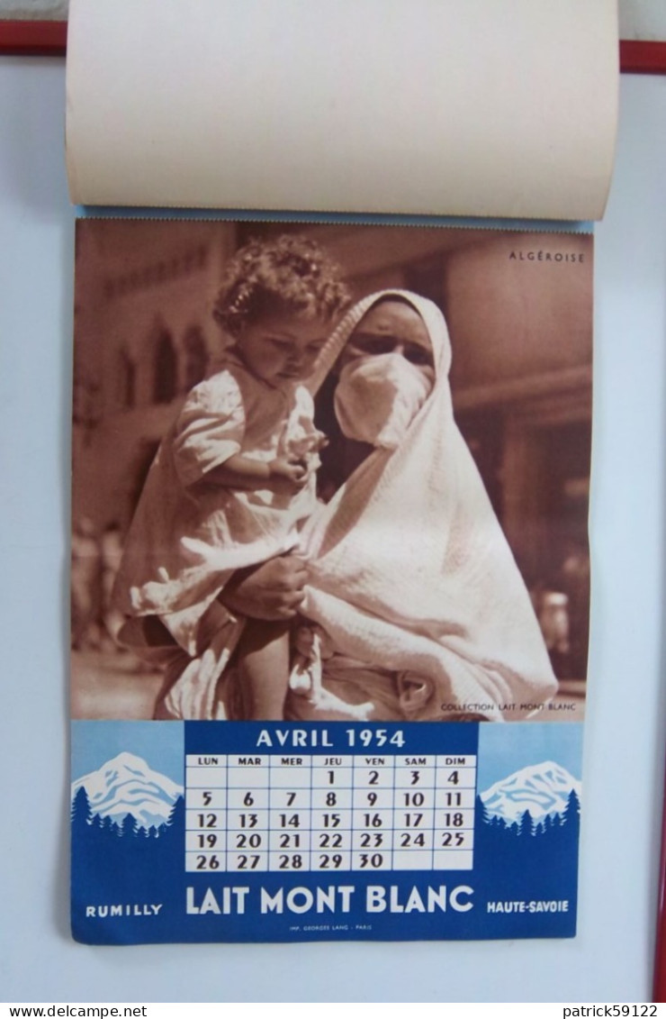 CALENDRIER 1954 - LAIT MONT BLANC - RUMILLY - HAUTE SAVOIE - LES FEMMES DU MONDE - - Tamaño Grande : 1941-60