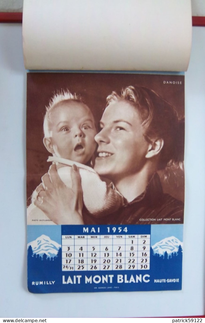 CALENDRIER 1954 - LAIT MONT BLANC - RUMILLY - HAUTE SAVOIE - LES FEMMES DU MONDE - - Tamaño Grande : 1941-60