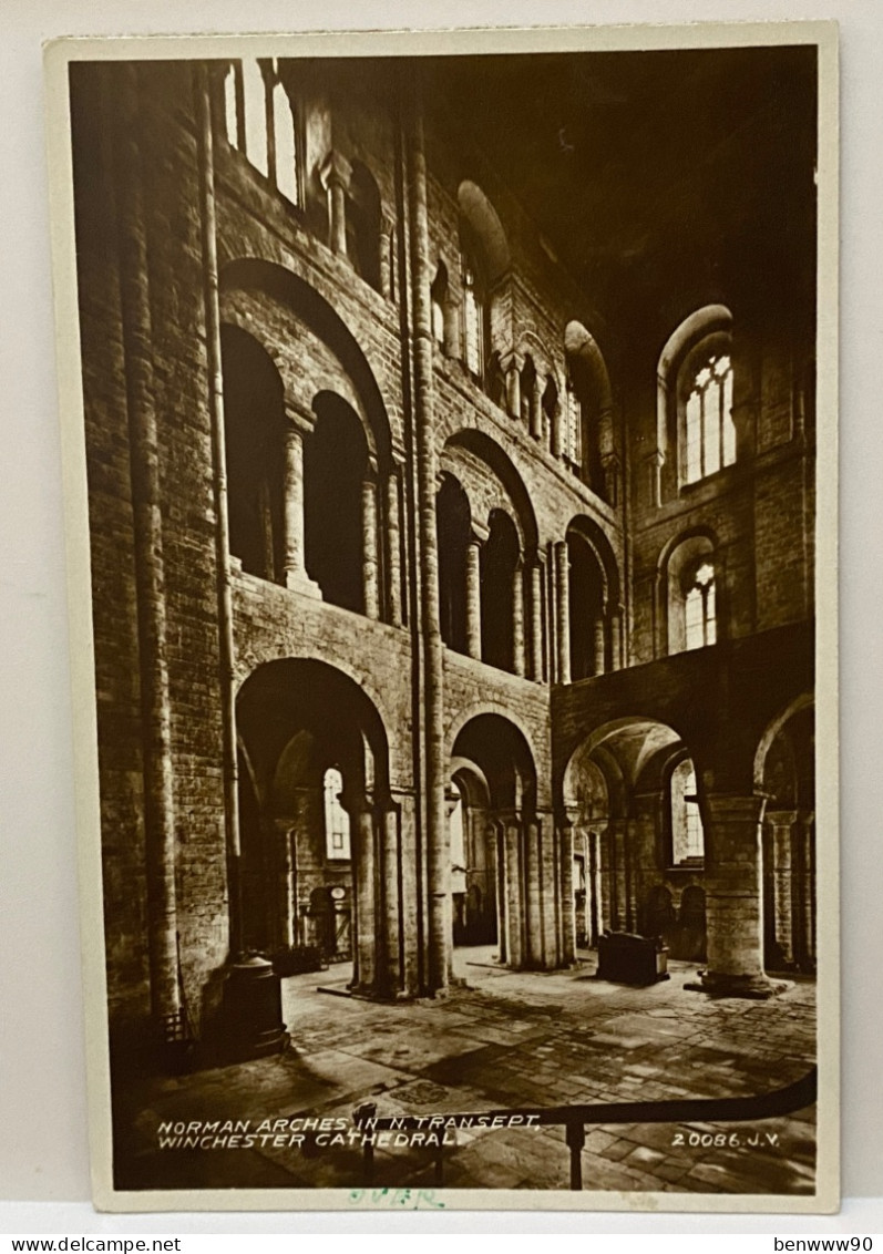 Winchester Cathedral, Norman Arches In N Transept, Winchester Hampshire, Real Photo Postcard, Valentine’s - Winchester