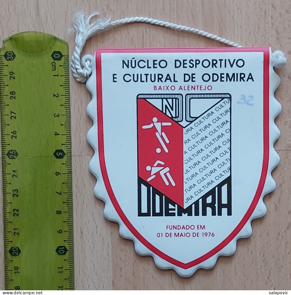 NÚCLEO DESPORTIVO E CULTURAL DE ODEMIRA BAIXO ALENTEJO Portugal Football Club SOCCER, CALCIO PENNANT, SPORTS FLAG ZS 2/1 - Habillement, Souvenirs & Autres