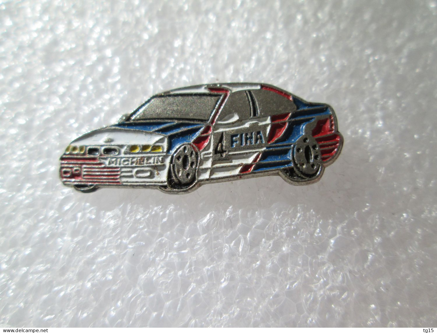 PIN'S    BMW  E 36  SERIE 3  FINA - BMW