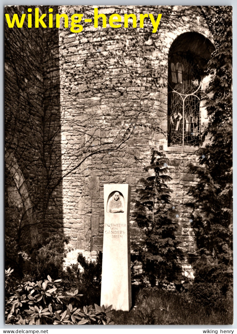 Bad Gandersheim - S/w Münster 2   Damenstiftskirche Denkmal Der Roswitha Am Hohen Chor - Bad Gandersheim