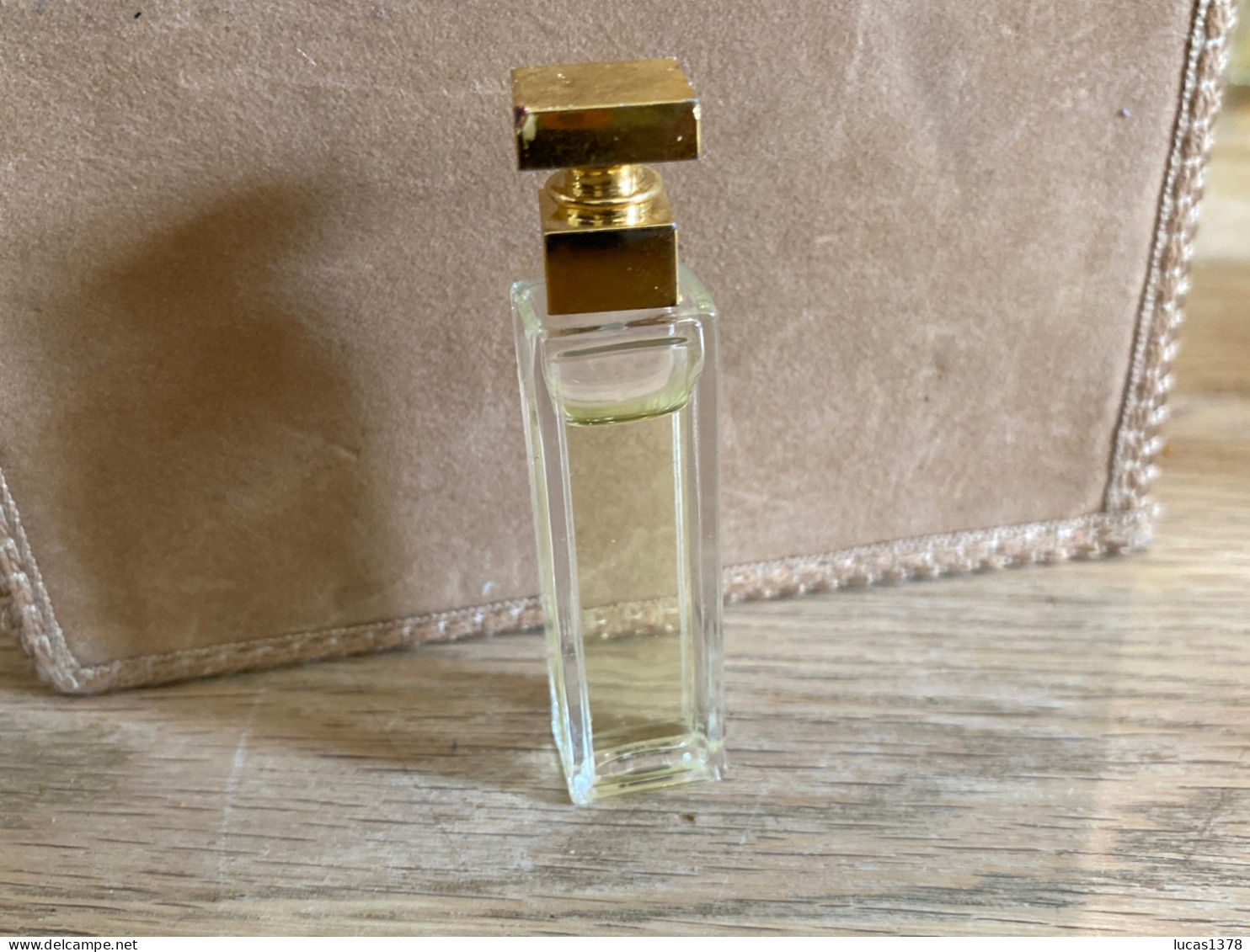 5th AVENUE Rare 3,7ml. Un Petit Pet Sur Le Bouchon - Zonder Classificatie