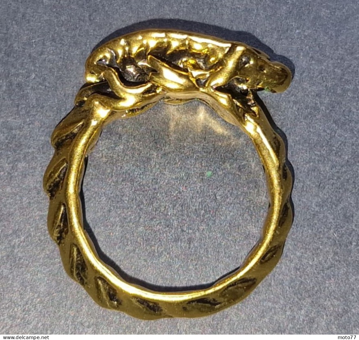 Jolie BAGUE Lézard Dorée - Taille 8 -Diamètre Intérieur (pour Le Doigt) : Environ 18 Mm - "neuf De Stock" - Vers 2000 - Ring