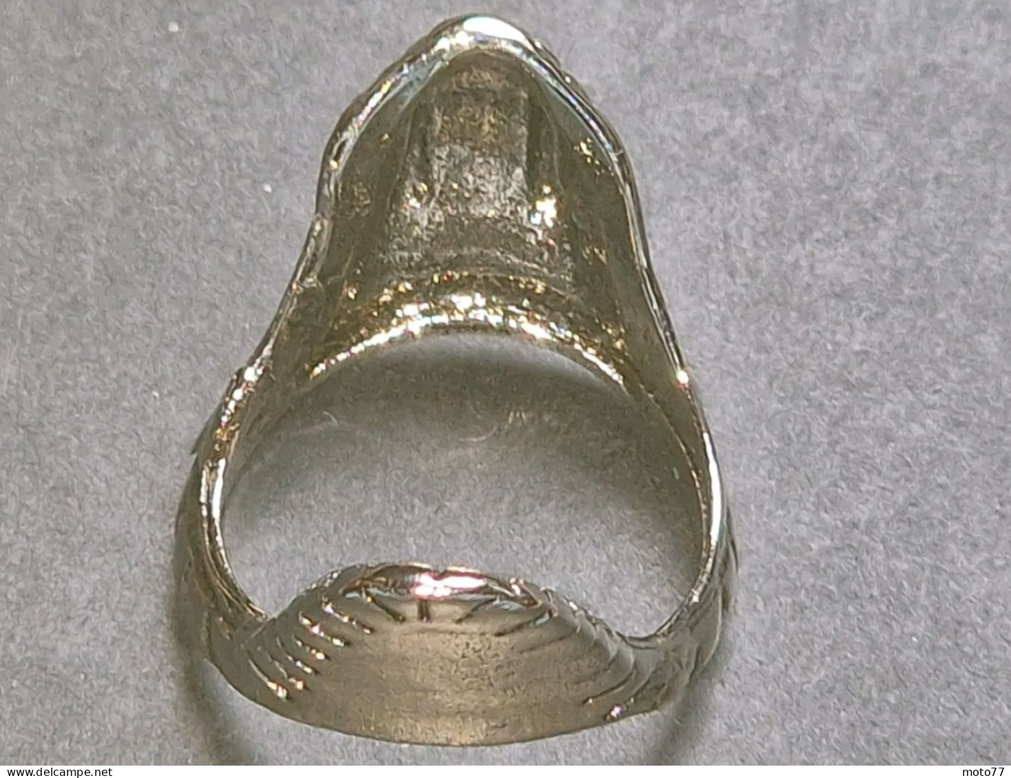 Jolie BAGUE Tête Serpent Argenté -Taille 8 -Diamètre Intérieur(pour Le Doigt): Environ 18 Mm -"neuf De Stock"- Vers 2000 - Anillos