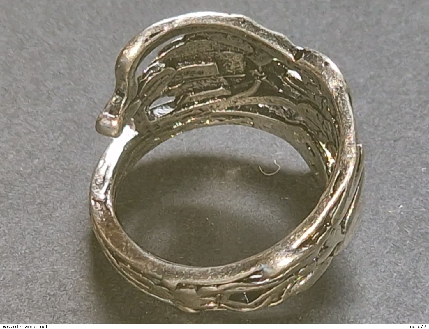 Jolie BAGUE Tige Fleur Argenté -Taille 7 - Diamètre Intérieur (pour Le Doigt): Environ 17 Mm -"neuf De Stock"- Vers 2000 - Bagues