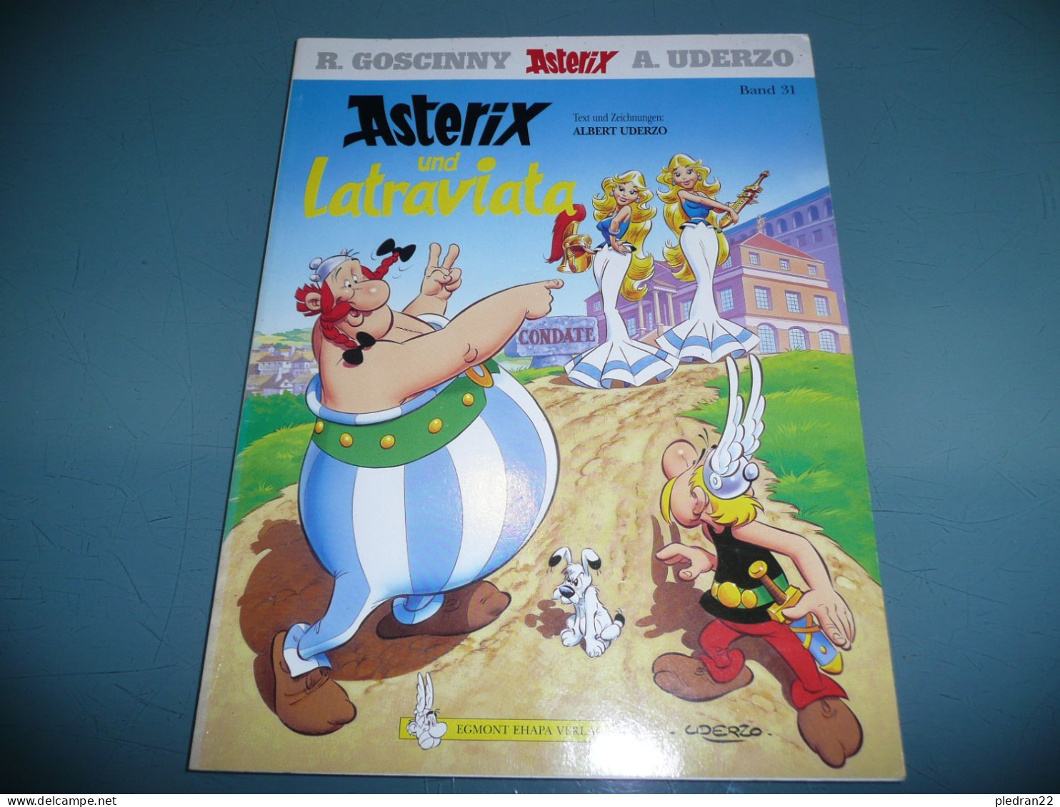 ALBUM EN ALLEMAND BANDE DESSINEE BD ASTERIX UND LATRAVIATA UDERZO 2001 - Asterix