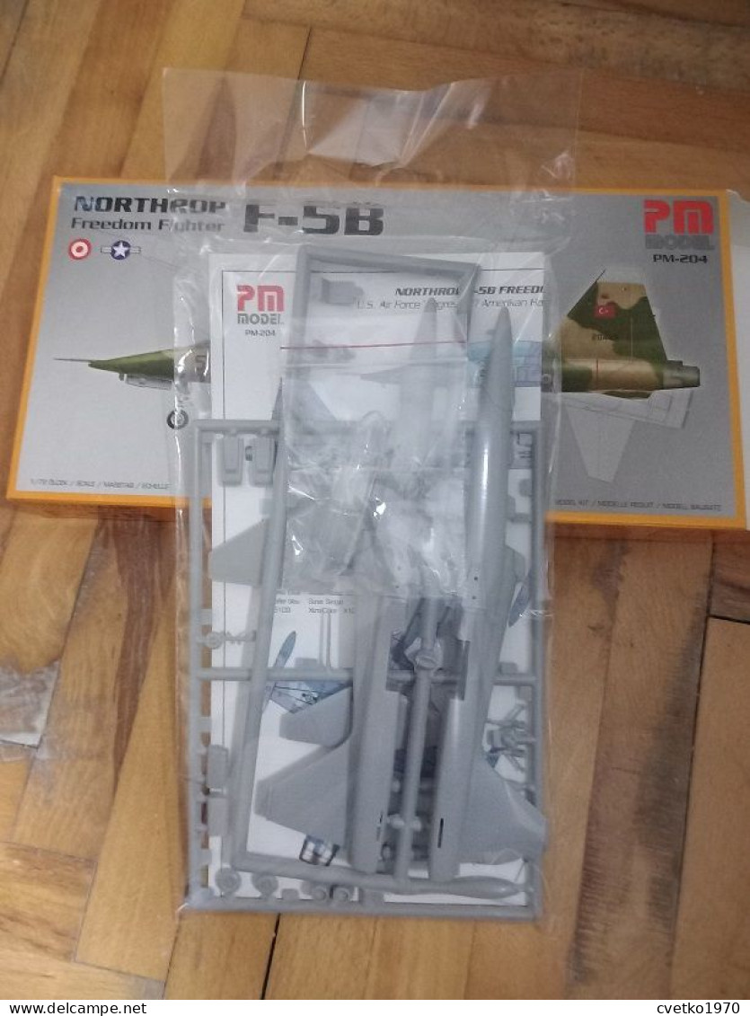 Northrop Freedom Fighter F-5B, 1/72, PM Model - Airplanes & Helicopters
