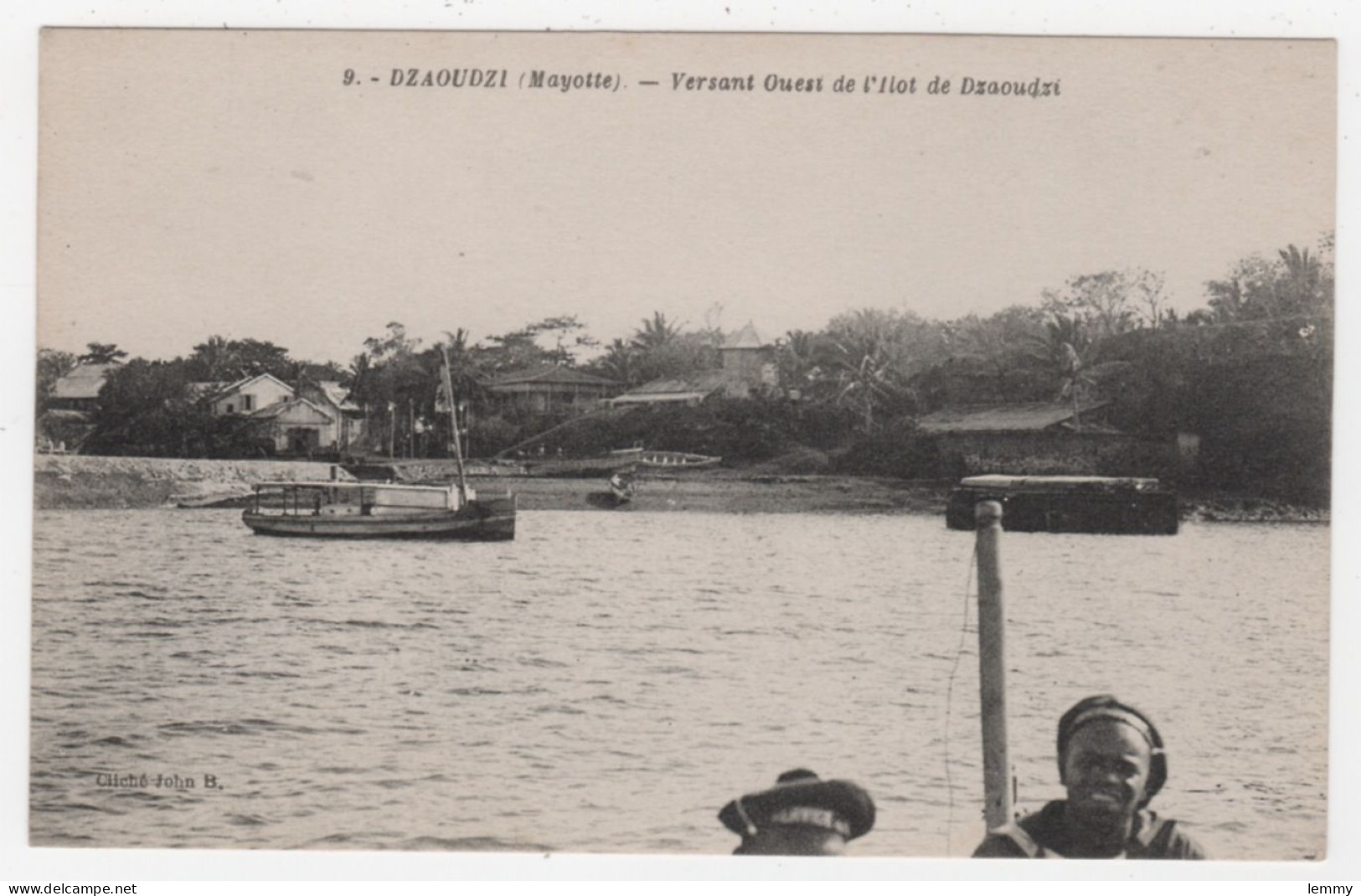 MAYOTTE -  DZAOUDZI - VERSANT OUEST DE L'ÎLOT - Mayotte