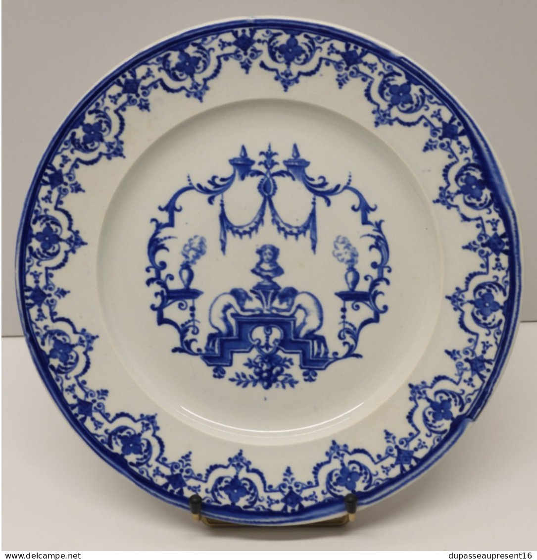 -BELLE ASSIETTE JULES VIEILLARD & Cie XIXe Modèle MOUSTIERS décors BLEUS   E