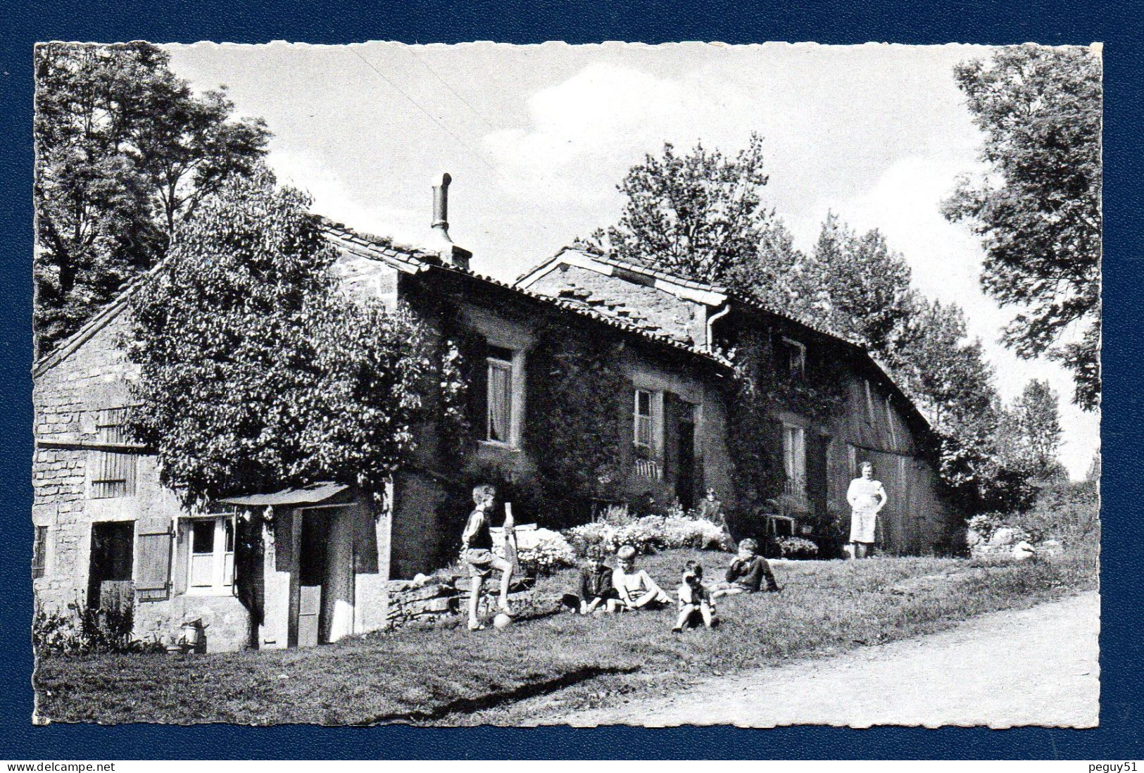 Torgny (Rouvroy). Rue De L'  Ermitage. Enfants - Rouvroy