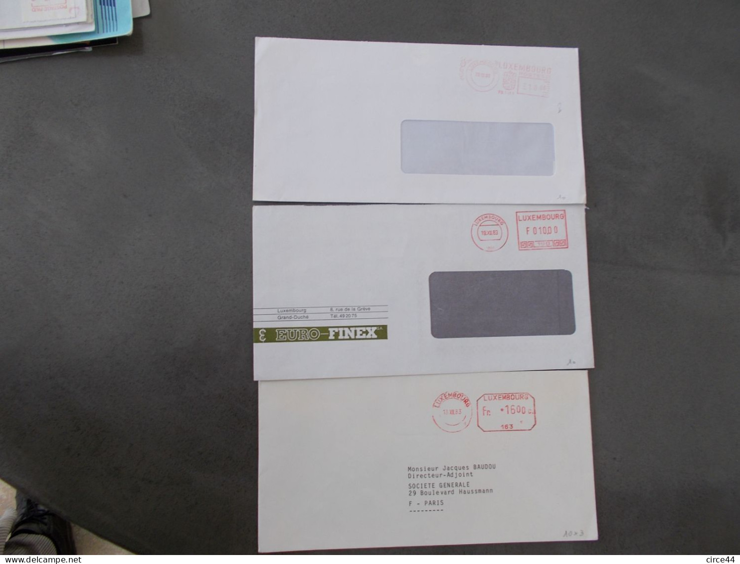 LUXEMBOURG.MARQUE POSTALE EMPREINTE MACHINE ROUGE SUR ENVELOPPES. - Machines à Affranchir (EMA)