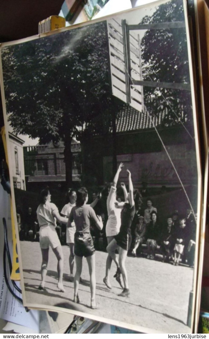 Basket - Ball Féminin , Local La Forestoise  , Olympique Uccle Sport ? - Baloncesto