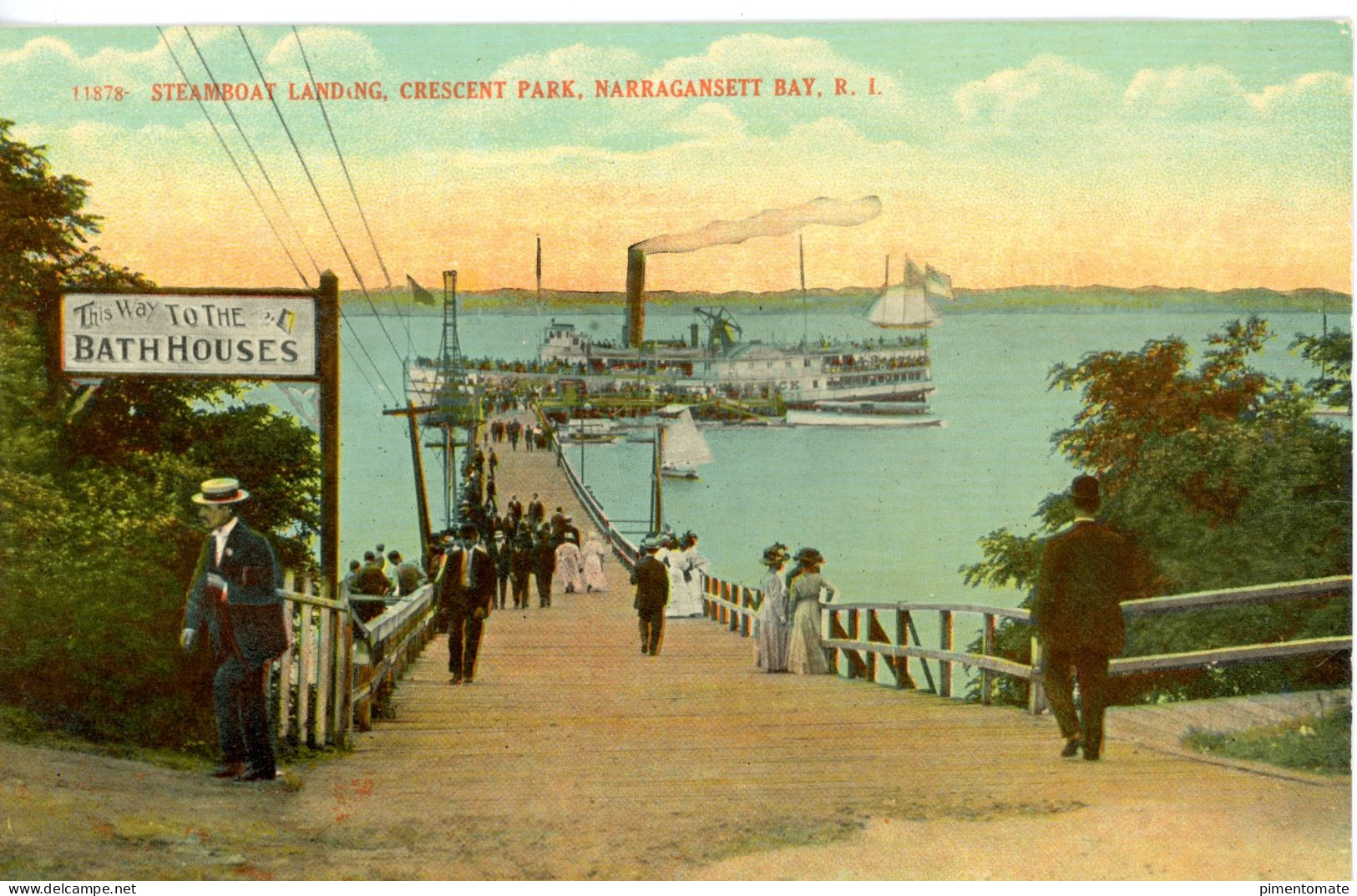 RHODE ISLAND PROVIDENCE STEAMBOAT LANDING CRESCENT PARK NARRAGANSETT BAY THIS WAY TO THE BATH HOUSES - Providence