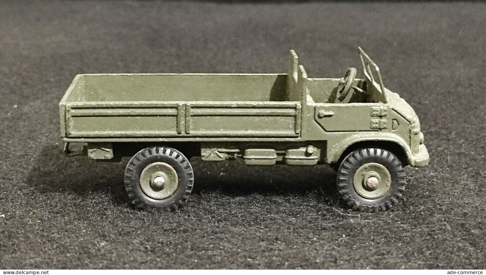 Dinky Toys Mercedes-Benz Unimog 821 France - Modellino Militare Metallo