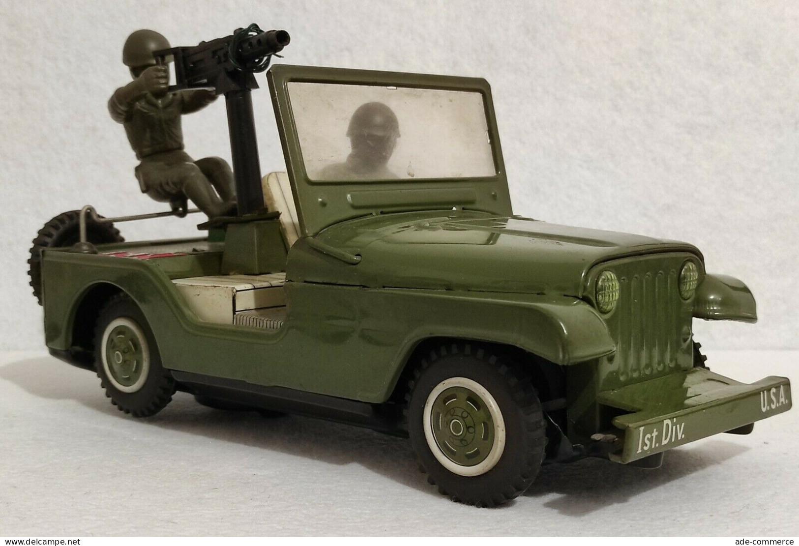 T.N Made in Japan - Jeep Ranger Militare - Giocattolo Latta Batteria - Vintage
