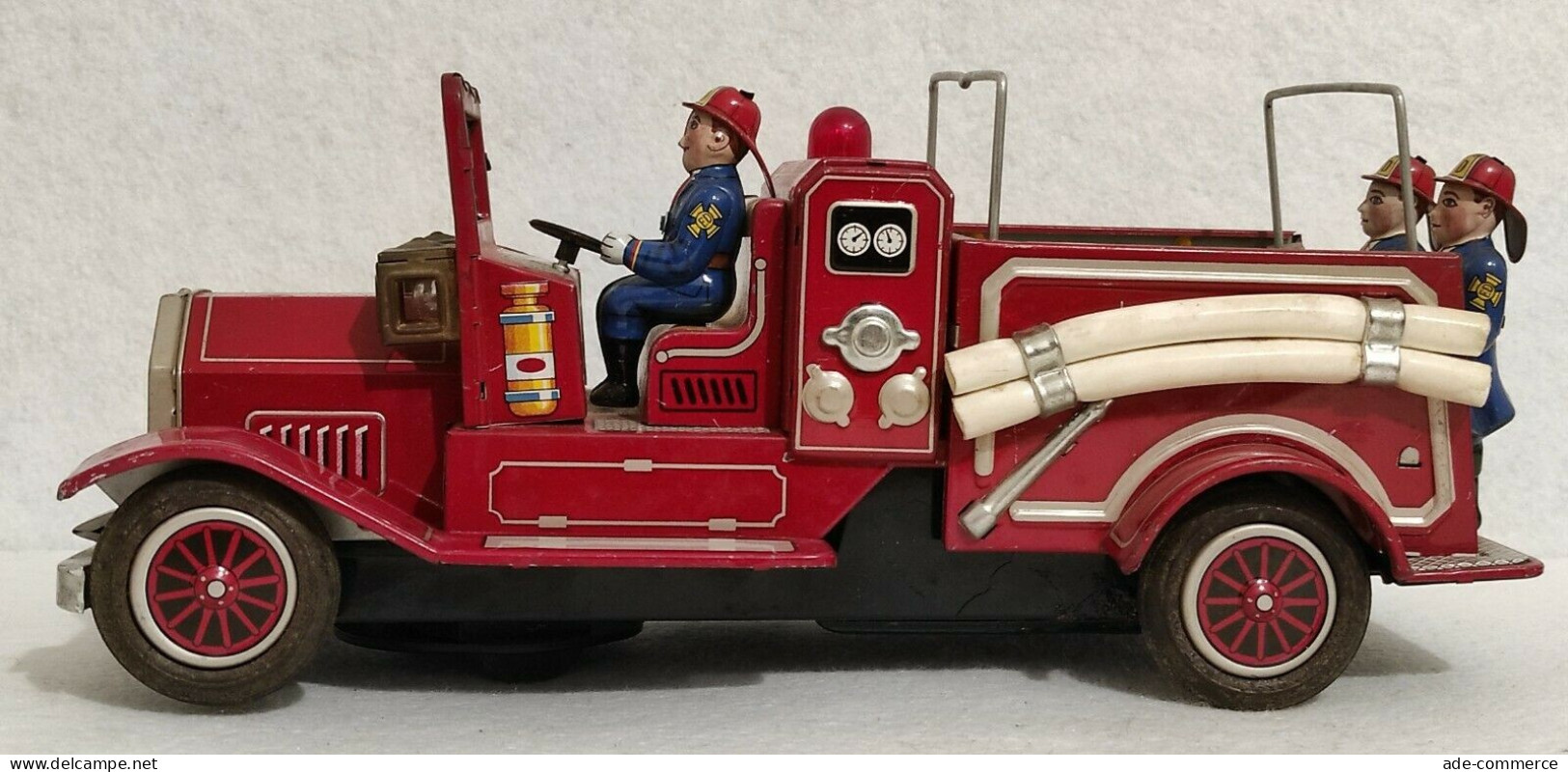 S.H Made In Japan Fire Truck - Pompieri - Giocattolo Latta Batteria - Vintage - Sonstige & Ohne Zuordnung