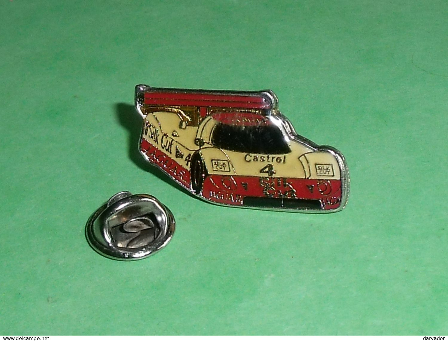 TB6BB / Pin's : Voiture , Jaguar XJR 9                             état (voir Scan ) - Car Racing - F1