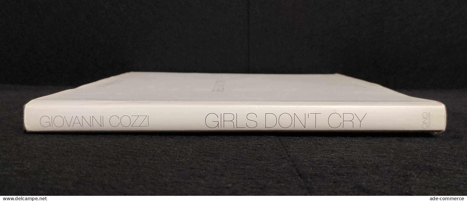 Girls Don't Cry - Giovanni Cozzi - 2001 - Fotografia VIP