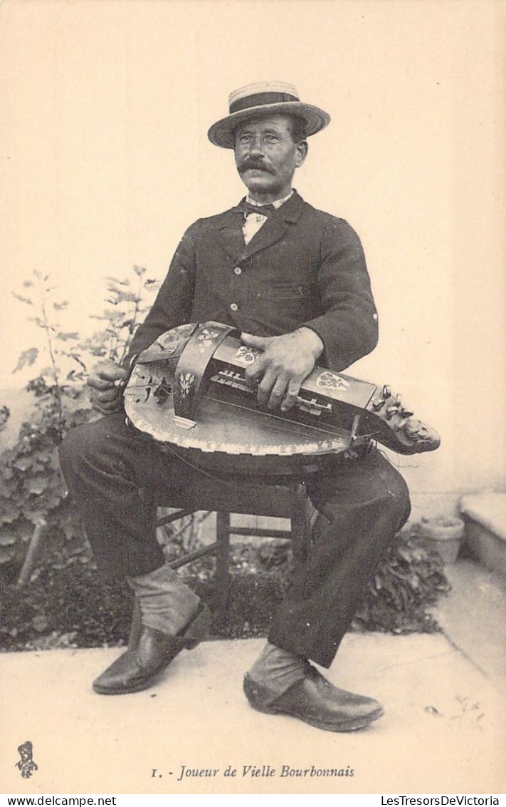 FOLKLORE - Joueur De Vielle Bourbonnais - Carte Postale Ancienne - Musik