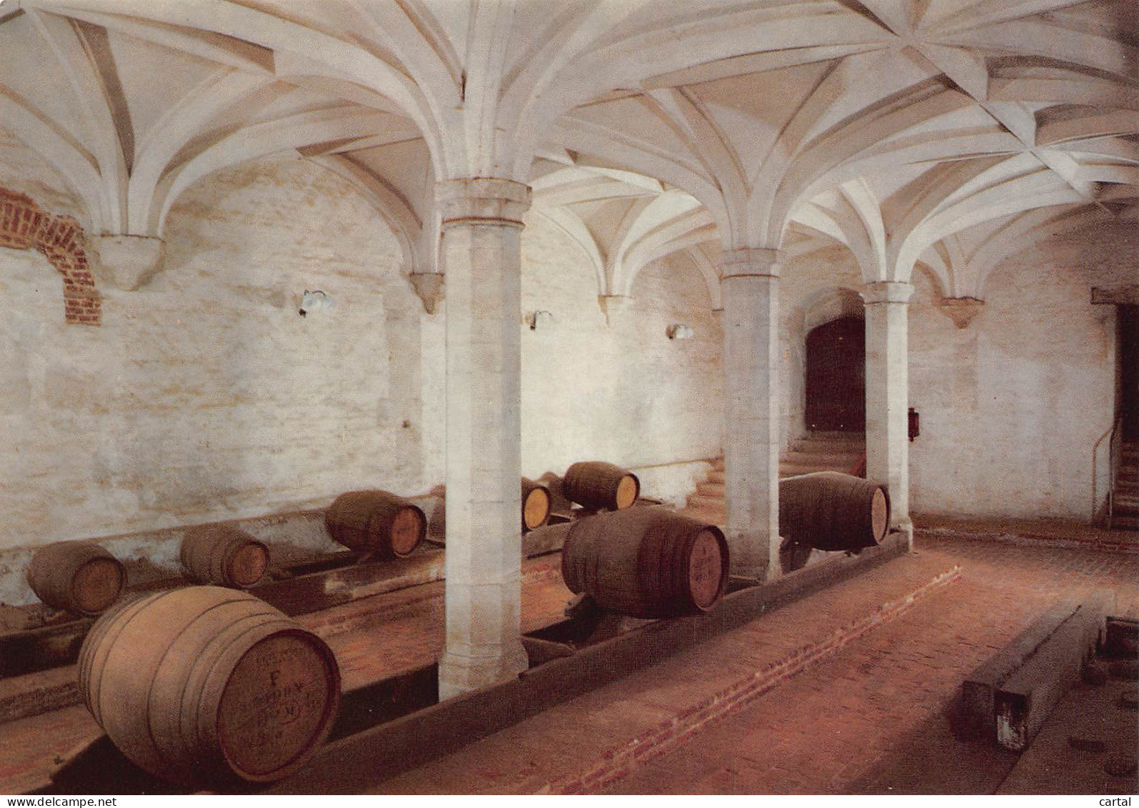 CPM - LONDON - Hampton Court Palace - The Wine Cellar. - Hampton Court