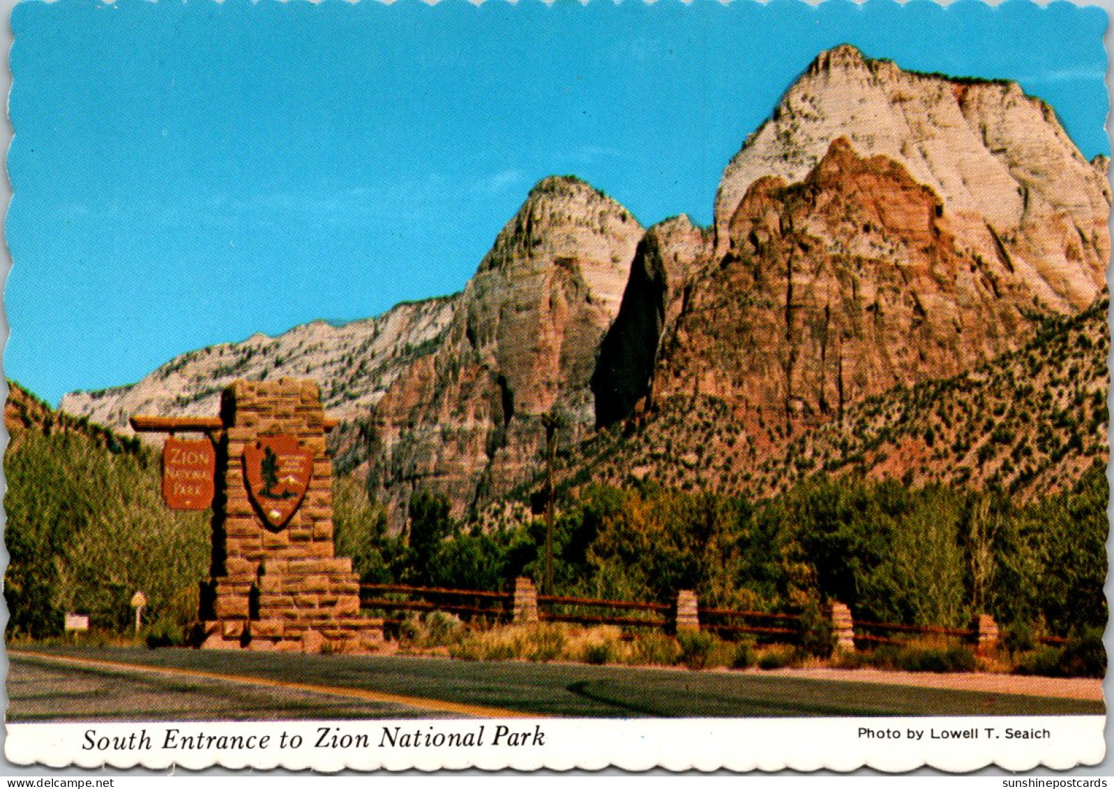 Utah Zion National Park South Entrance - Zion