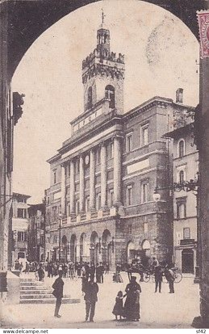 FOLIGNO                  PALAZZO COMMUNALE - Foligno