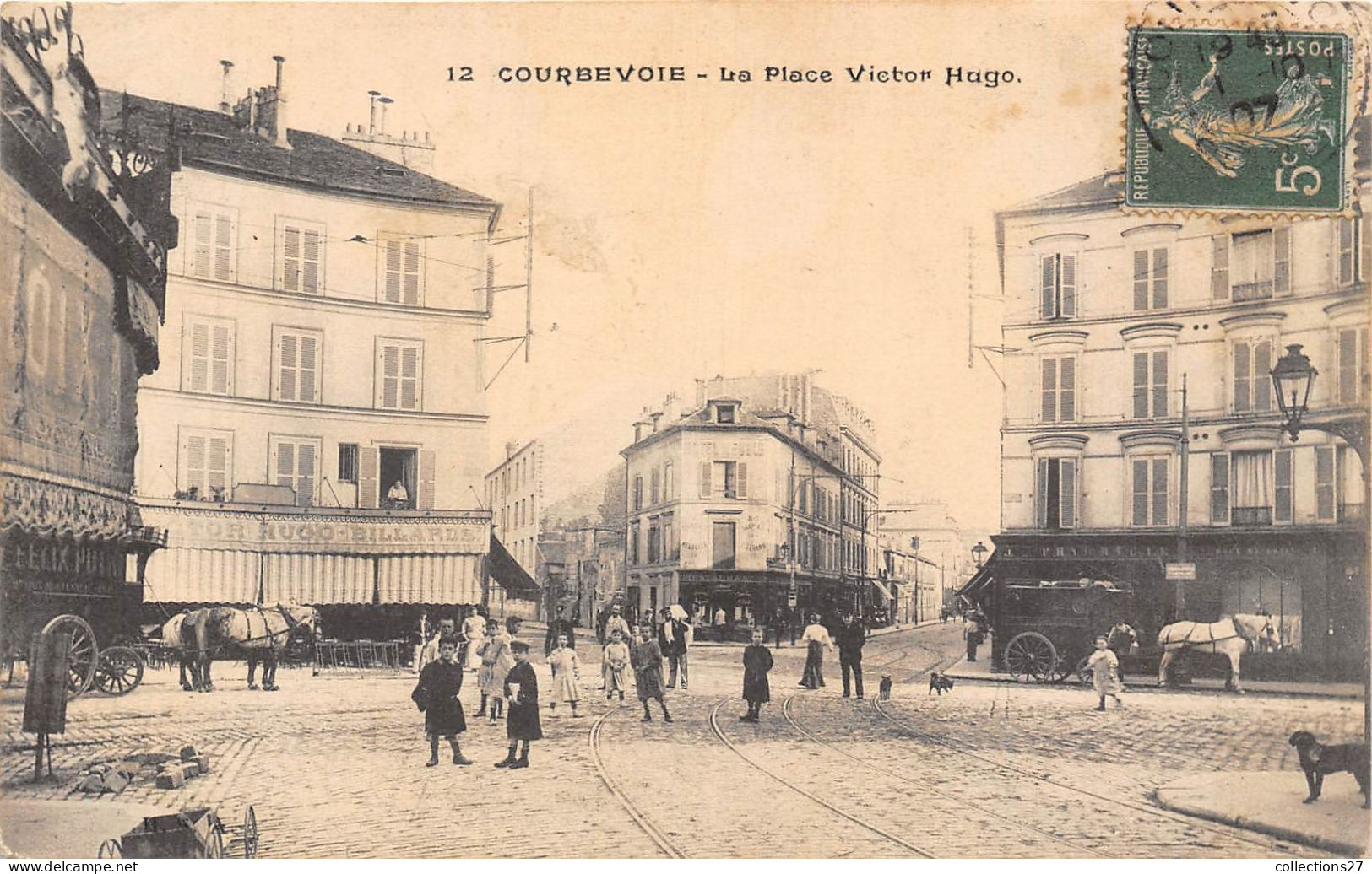 92-COURBEVOIE- LA PLACE VICTOR HUGO - Courbevoie