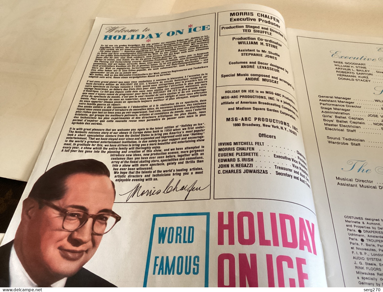 MORRIS CHALFEN PRESENTS WORLD FAMOUS HOLIDAV ON ICE Programme New York, Broadway - Programmes