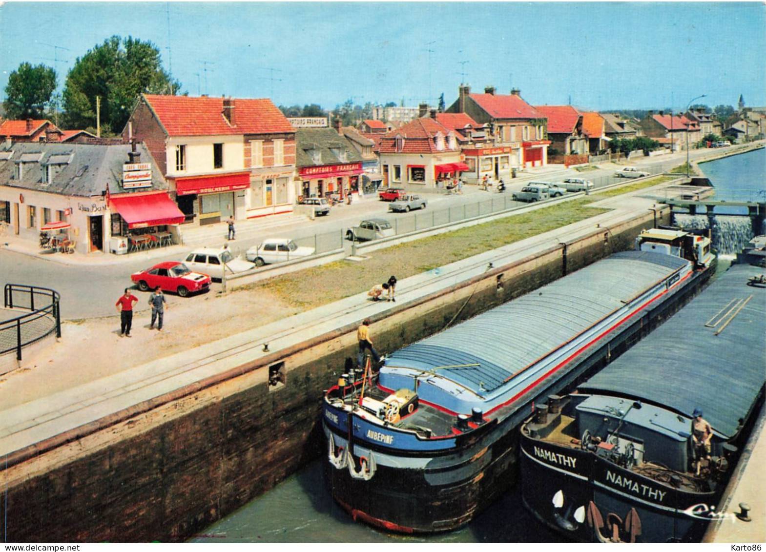 Longueil Annel * Péniches Batellerie * Les écluses Et Le Café Tabac LE JEAN BART Vu Depuis La Passerelle * Péniche Barge - Longueil Annel