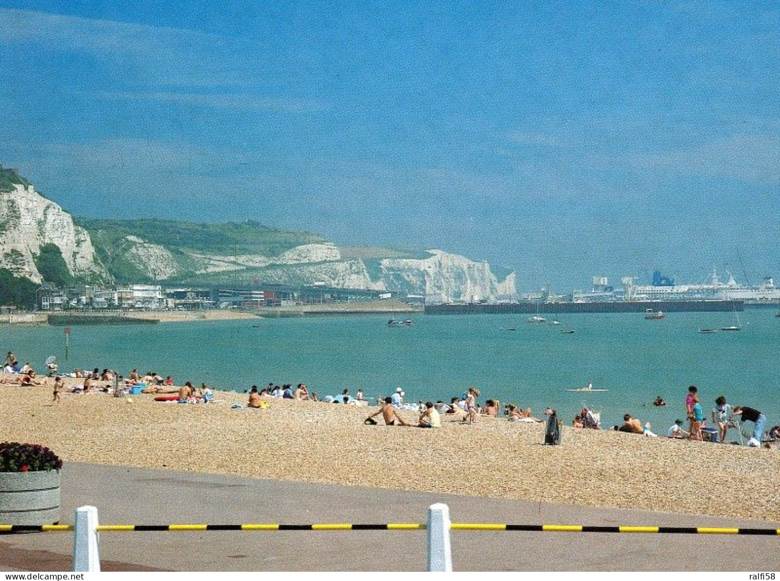 1 AK England * Dover - Beach And Harbour * - Dover