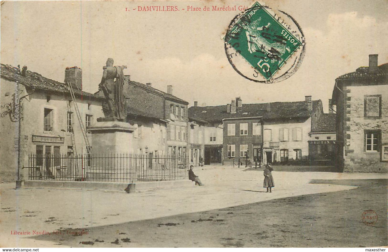 DAMVILLERS Place Du Maréchal Gérard - Damvillers