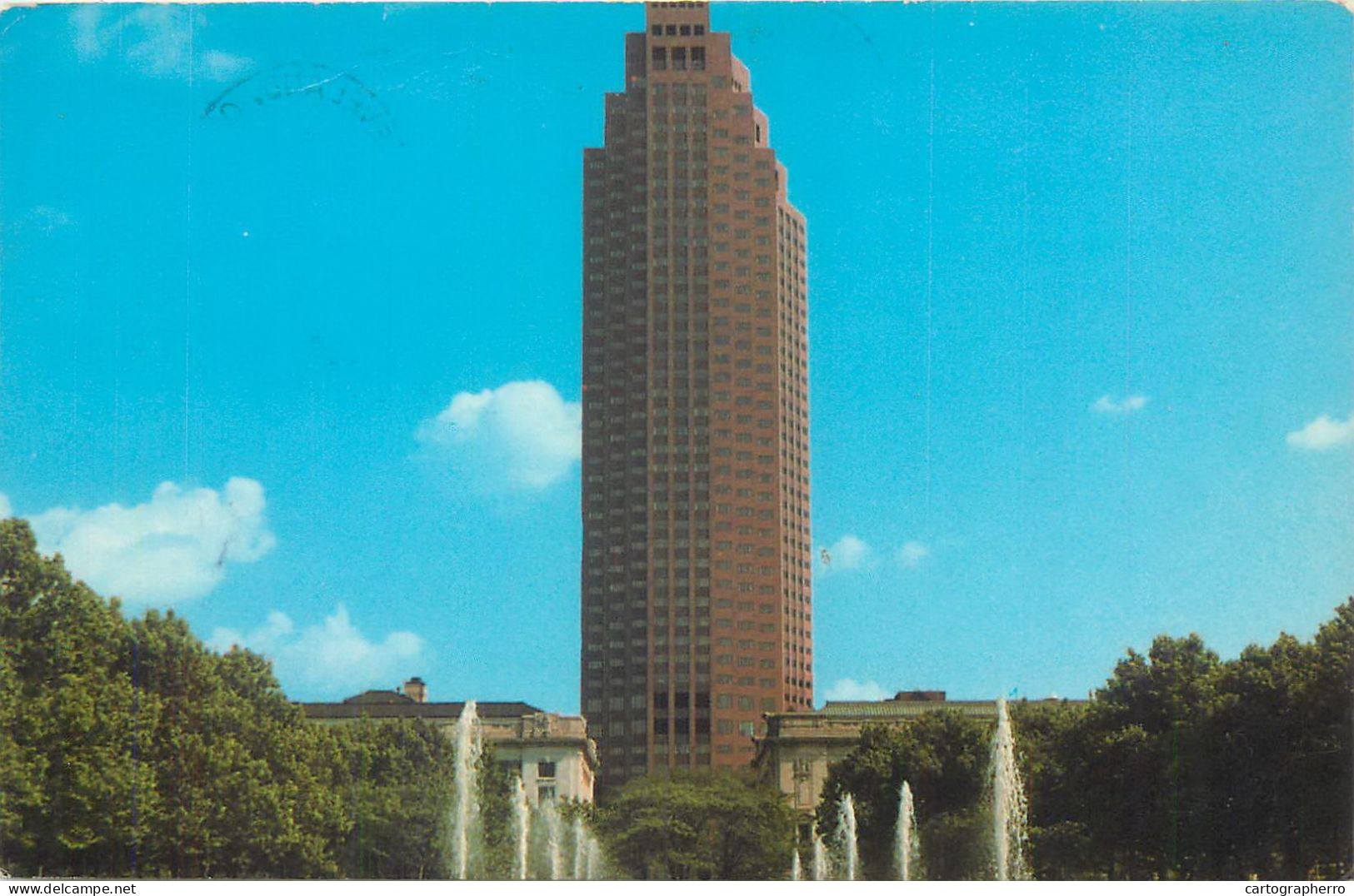 Postcard USA Ohio Cleveland Dancing Fountains Convention Center 1987 - Cleveland