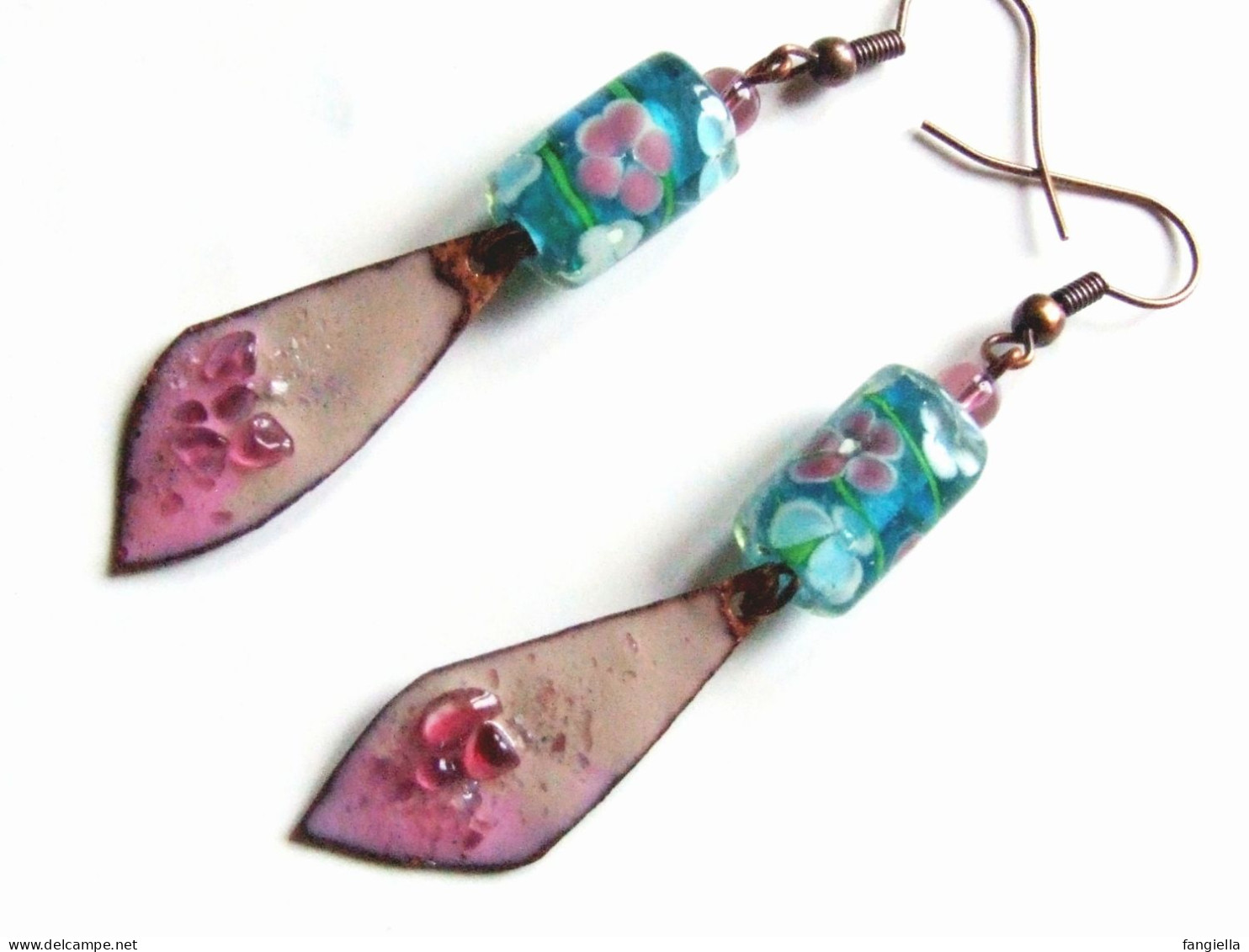 Boucles D'oreilles Artisanales, Perle Verre Artisanal, émaux Sur Cuivre, Bijou Fleurs Bleu Rose, Bijou D'artiste Créateu - Ohrringe