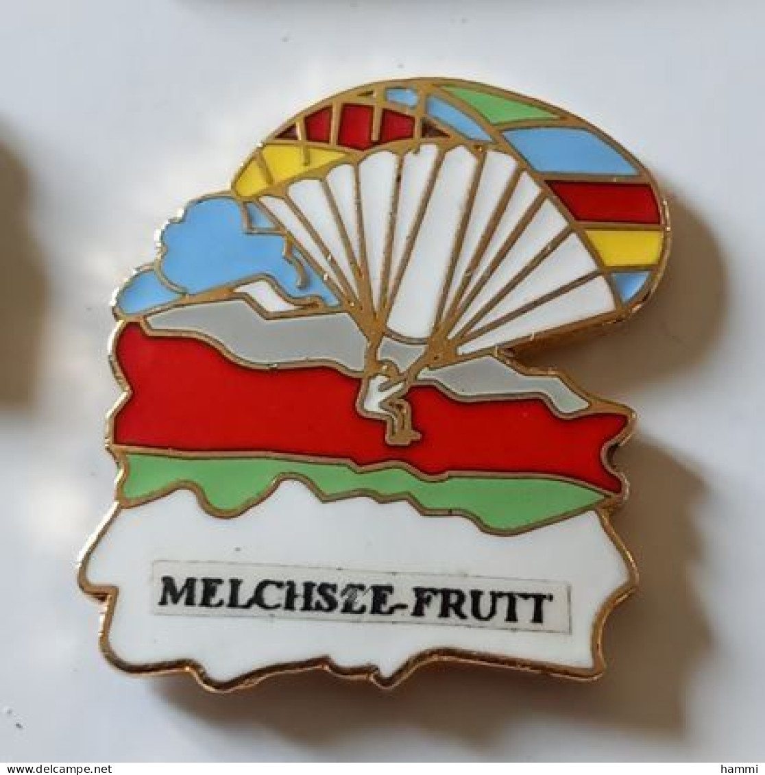 XX411 Pin's Montgolfière Parapente Melchsee Frutt Obwald Suisse Qualité EGF Achat Immédiat - Airships