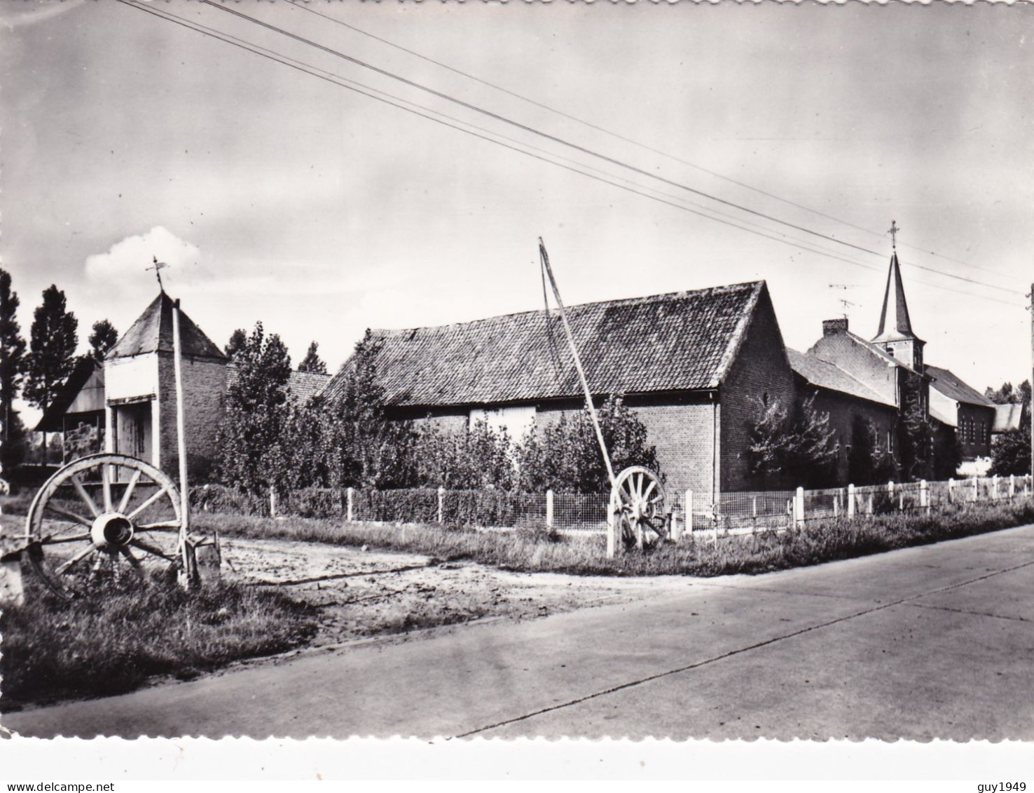 BUDINGEN  KASTEELHOEVE - Sint-Pieters-Leeuw