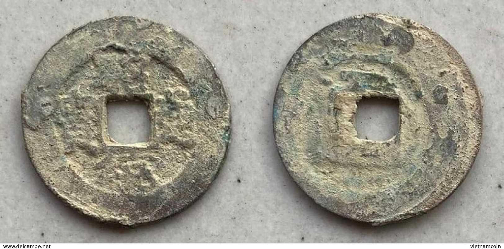 Ancient Annam Coin Chieu Thong Thong Bao (1787-1788) Rev Above Nhat - Vietnam