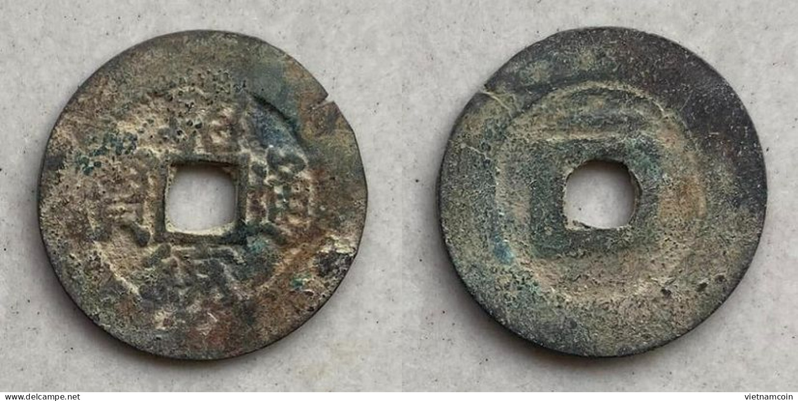 Ancient Annam Coin Chieu Thong Thong Bao (1787-1788) Rev Above Nhat - Vietnam