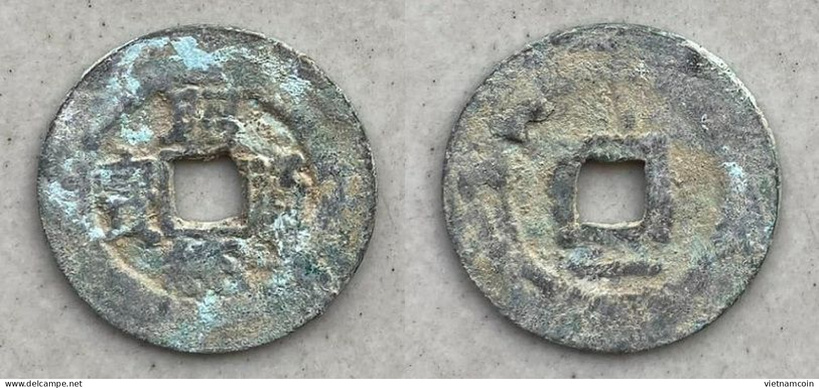 Ancient Annam Coin Chieu Thong Thong Bao (1787-1788) Rev Below Nhat - Vietnam