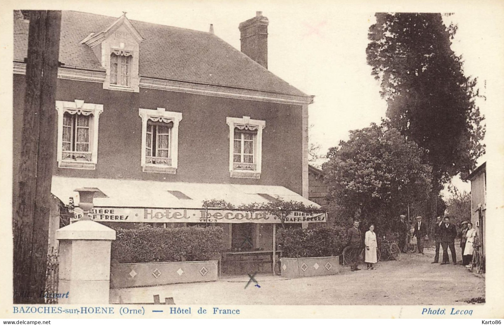 Bazoches Sur Hoëne * Hôtel De France LECOURT * Villageois - Bazoches Sur Hoene