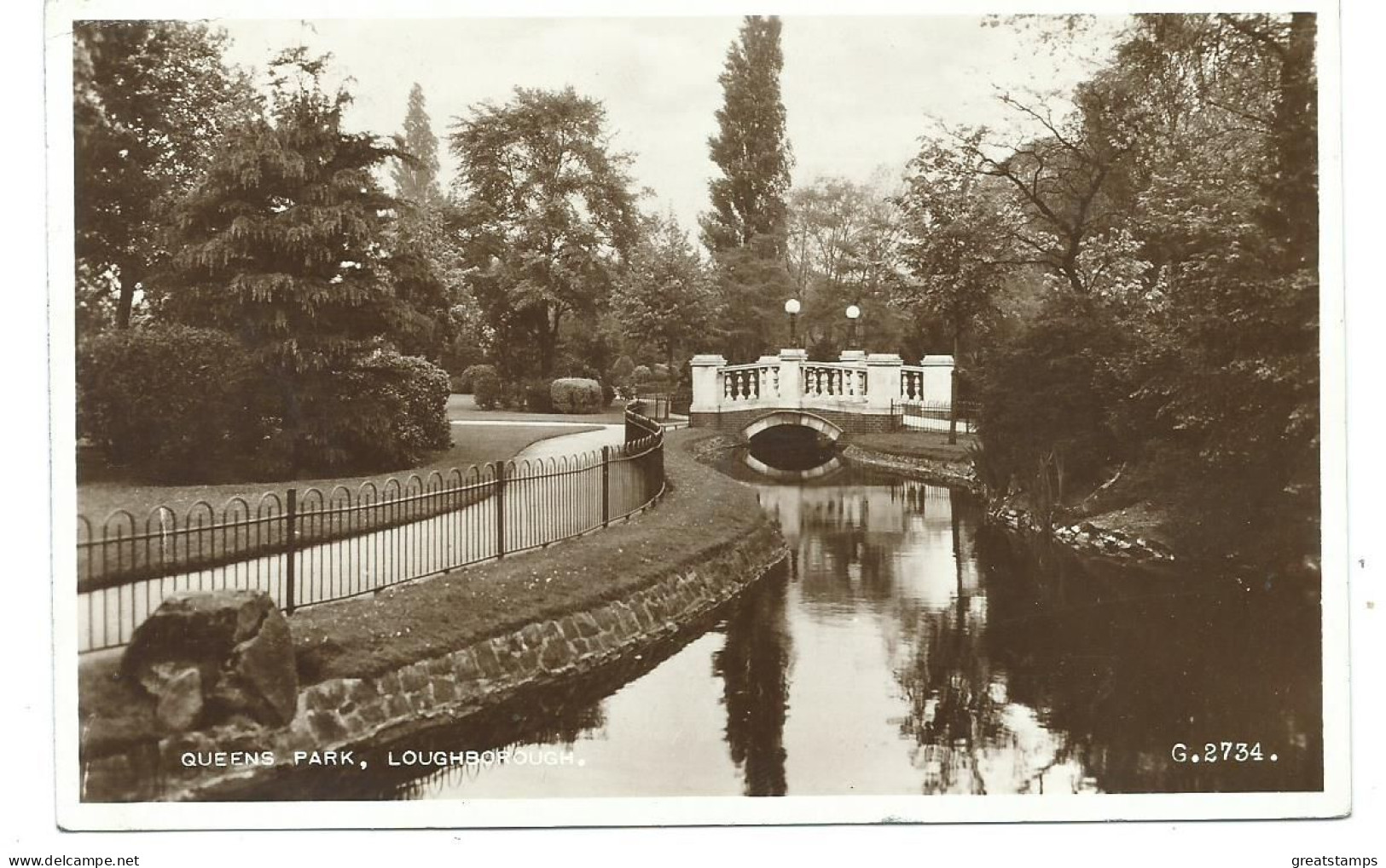 Leicestershire Postcard Loughborough  Leicester Rp Queen's Park G.2734 Posted 1954 Photo - Andere & Zonder Classificatie