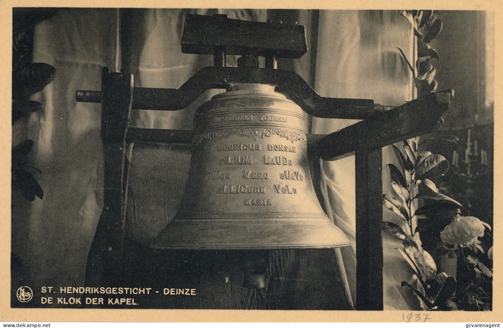 DEINZE  ST.HENDRIKSGESTICHT  DE KLOK DER KAPEL              2 SCANS - Deinze