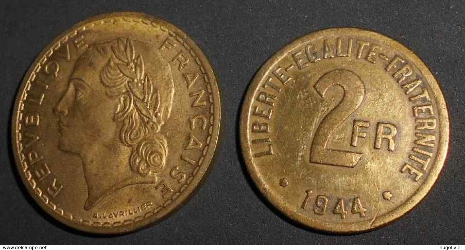 Lot De 2 Monnaies France Et Colonies 2 Francs 1944 (Philadelphie Laiton) Et 5 Francs 1940 (Lavrillier Bronze Alu) - Argelia