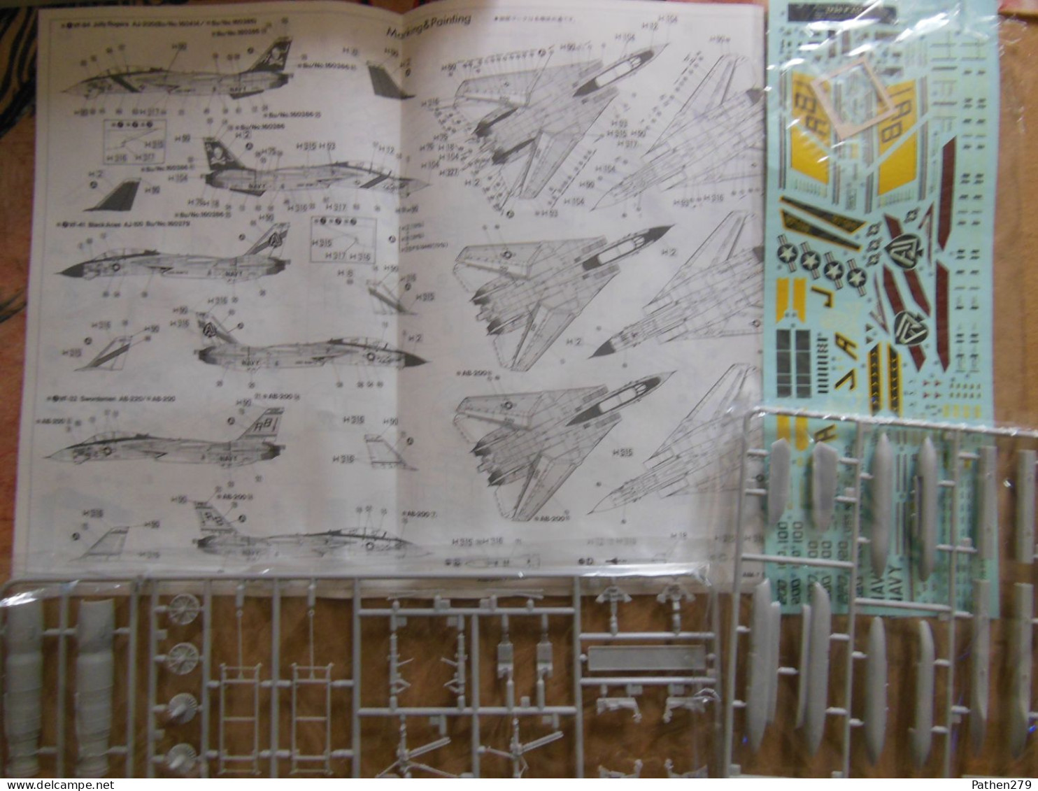 Maquette De Chasseur Grumman F-14A Tomcat Au 1/72 - Fabrication Japonaise - Complet - Vliegtuigen