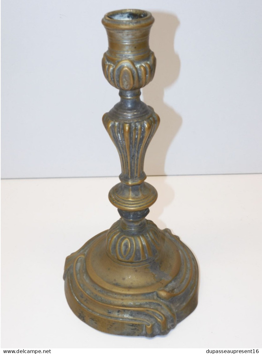 -BOUGEOIR HAUTE EPOQUE XVIIIe LOUIS XV BRONZE Etamé Etamage Usé JUS De GRENIER  E - Candelabri E Candelieri