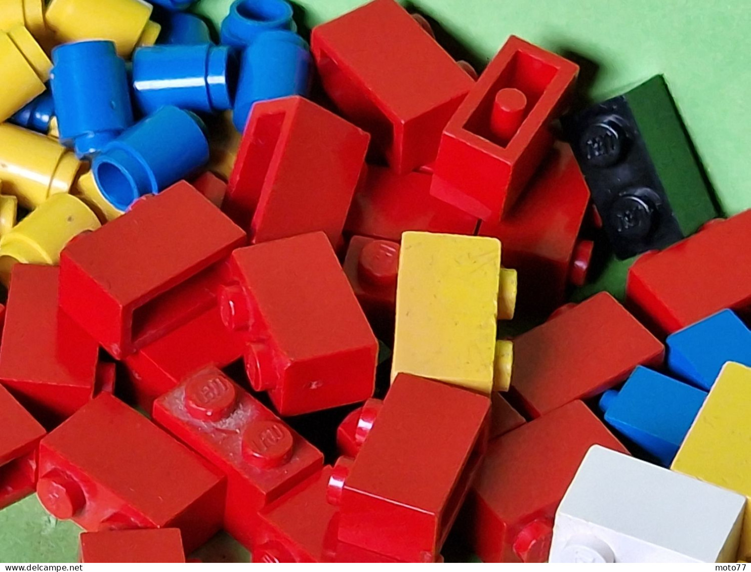 Lot Ancien Jeux De Construction LEGO - Ensemble De 100 éléments DIVERS Formes Et Couleurs - Vers 1970 - Lose