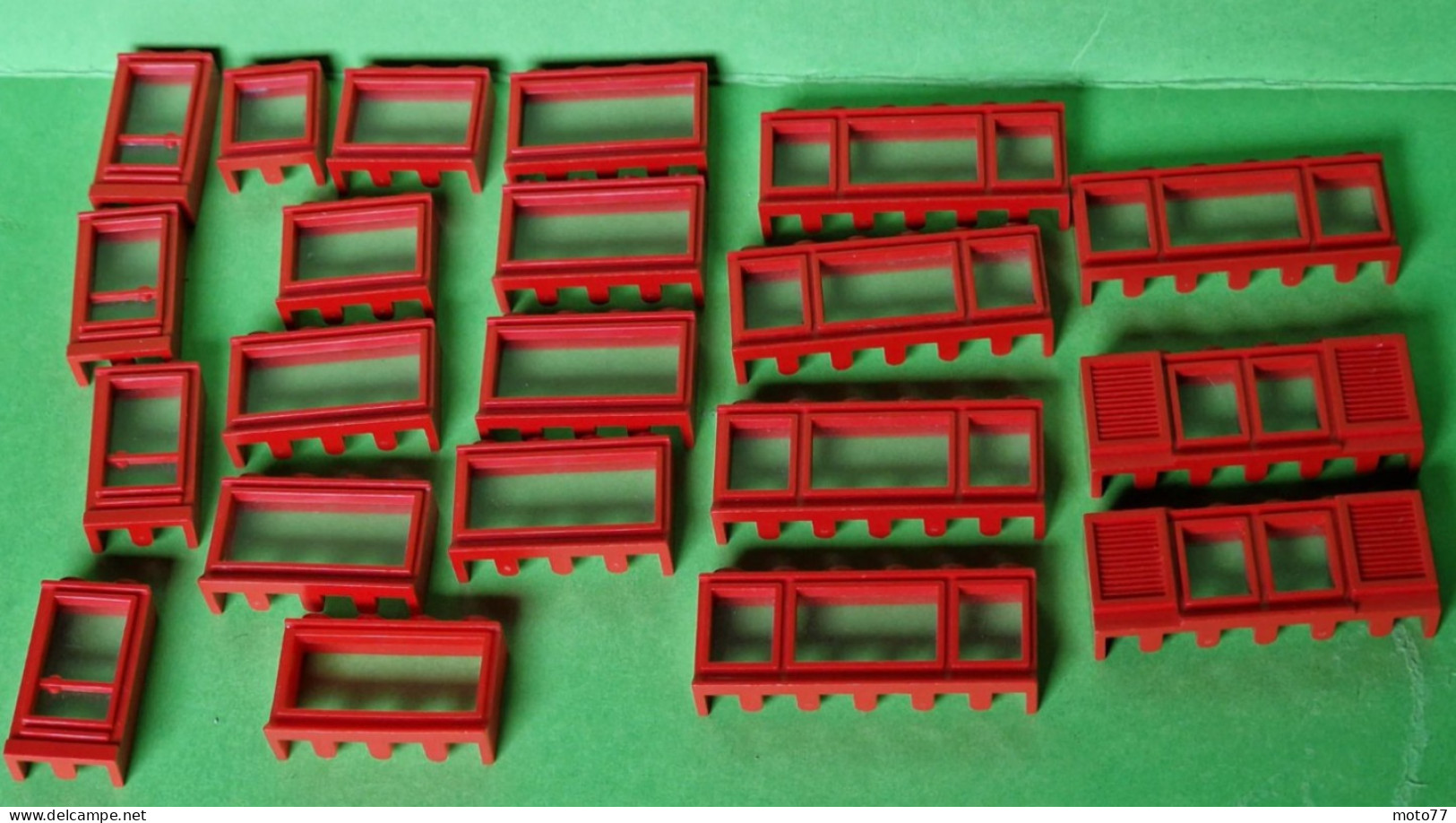 Lot Ancien Jeux De Construction LEGO - Ensemble De 21 éléments FENÊTRES Rouges - Vers 1970 - Lots