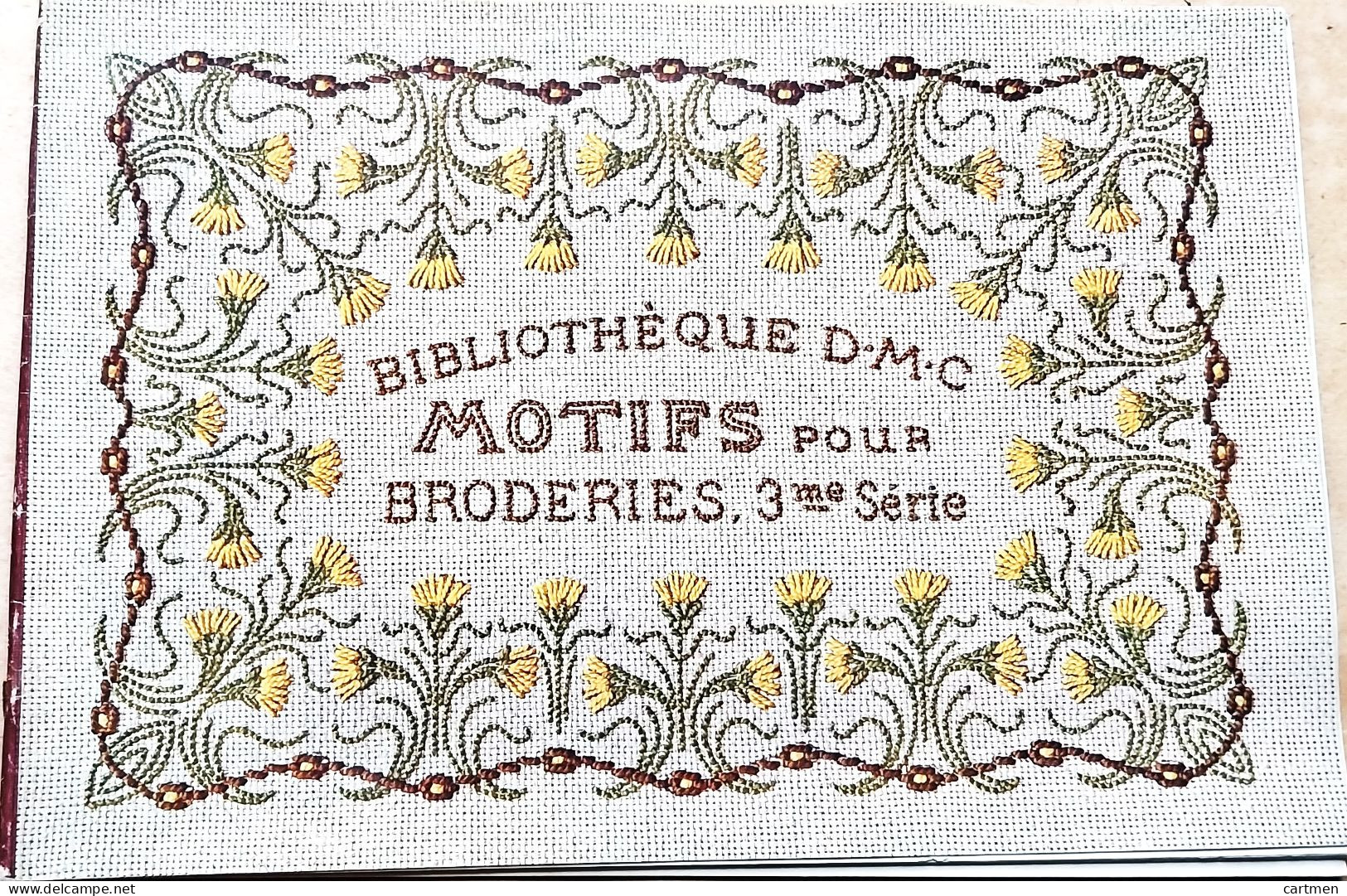 BRODERIE DENTELLE POINT DE CROIX  BIBLIOTHEQUE DMC DILLMONT BRODERIE MOTIFS POUR BRODERIE 3SERIE  ALBUM ETAT NEUF - Point De Croix